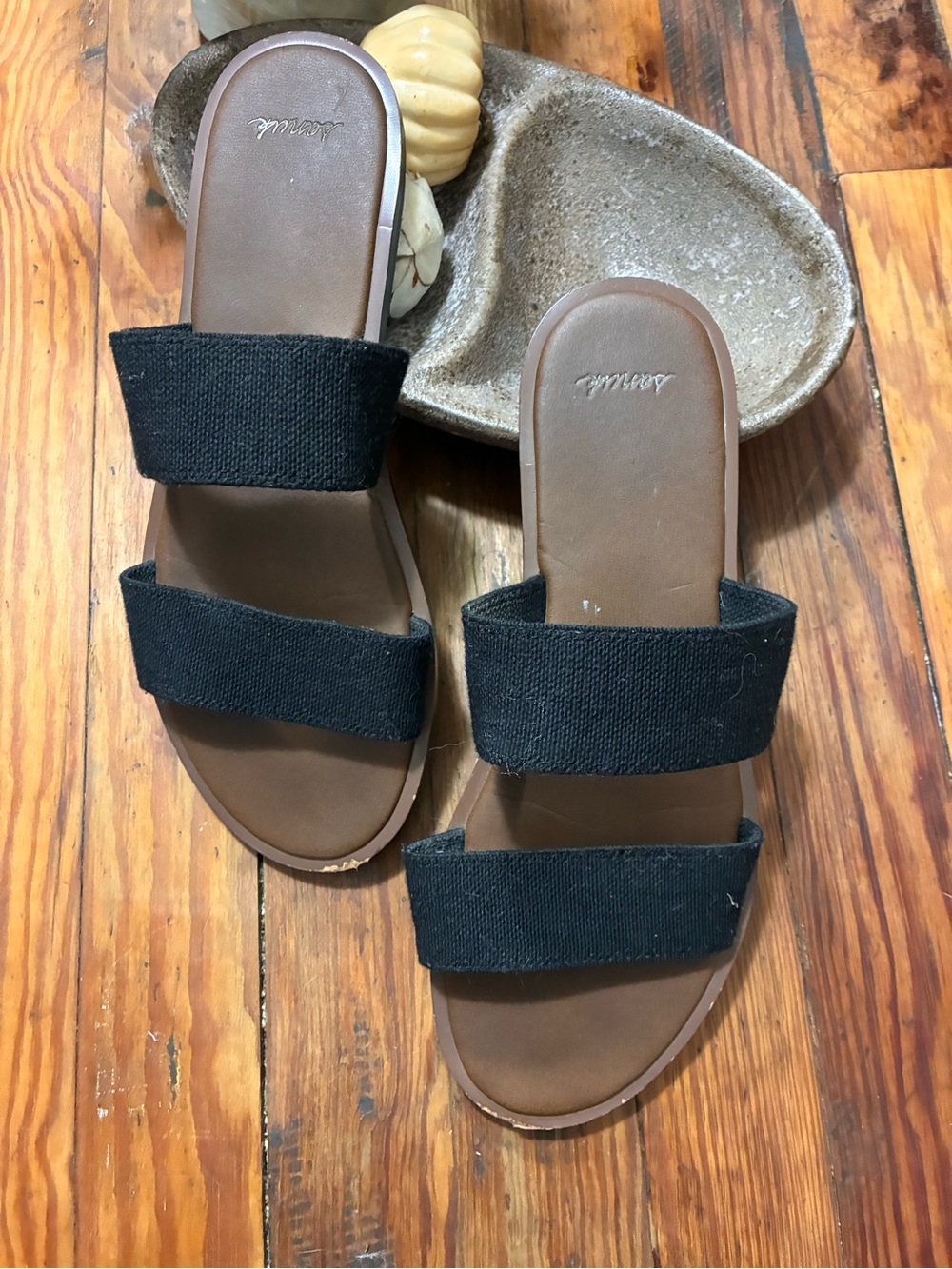 Sanuk Black Double-Strap Slide Sandals with Brown Footbed (size 9-10)